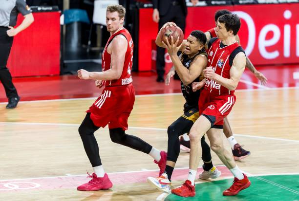 赛季主场上 赛季主场上