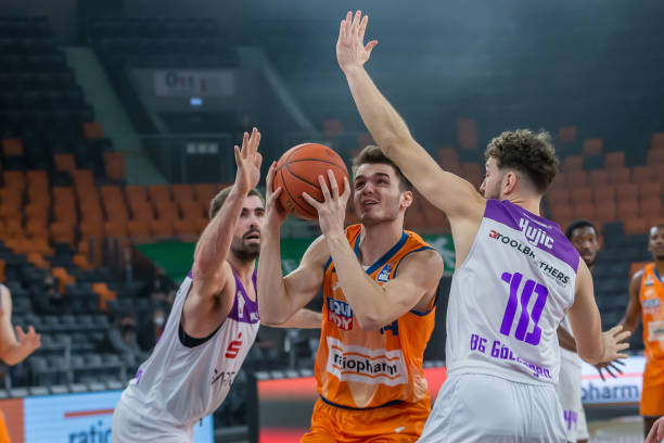 引粉丝的持 引粉丝的持