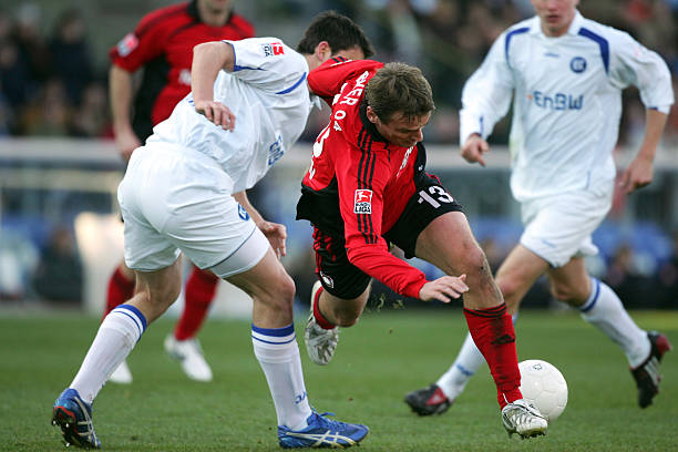 足球队的更 足球队的更